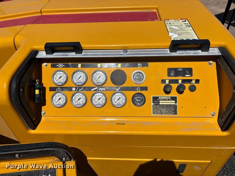 image for item EL6075 2023 Gomaco Commander III slipform paver