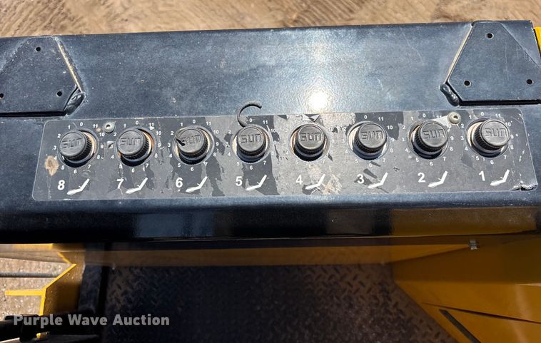 image for item EL6075 2023 Gomaco Commander III slipform paver