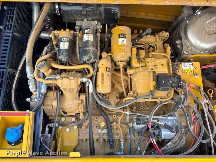 image for item EL6075 2023 Gomaco Commander III slipform paver