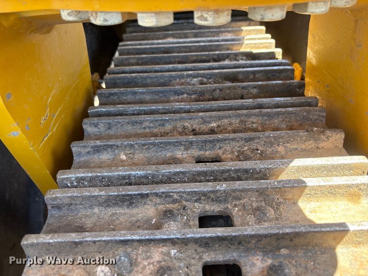 image for item EL6075 2023 Gomaco Commander III slipform paver