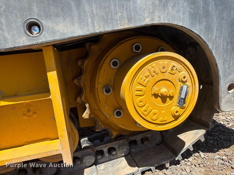 image for item EL6075 2023 Gomaco Commander III slipform paver