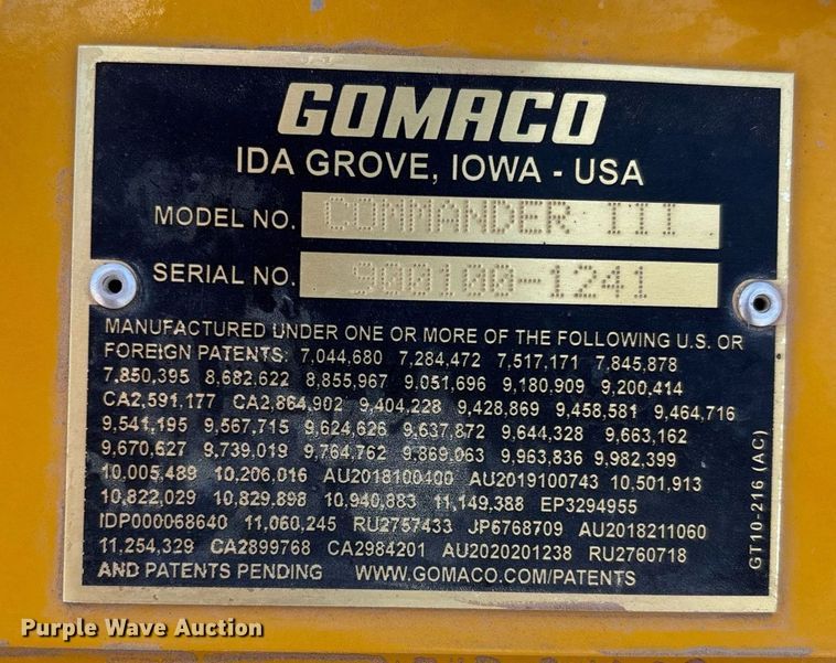 image for item EL6075 2023 Gomaco Commander III slipform paver