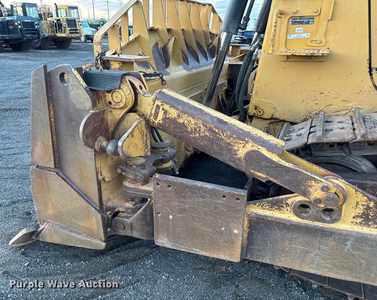 image for item EL6076 2012 Caterpillar D8T dozer