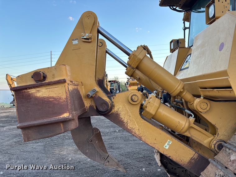 image for item EL6076 2012 Caterpillar D8T dozer
