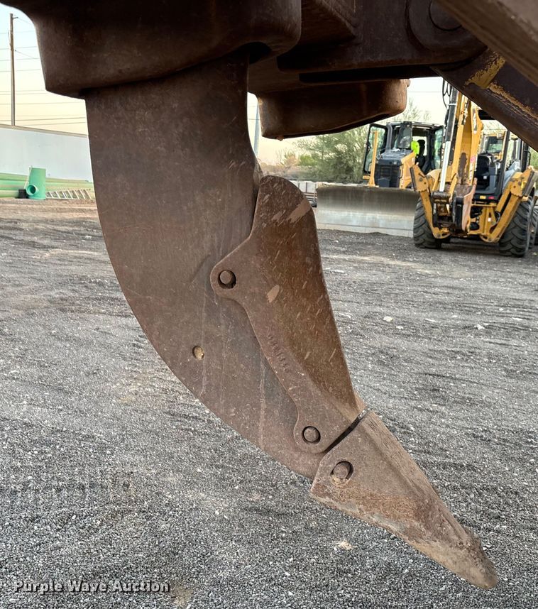 image for item EL6076 2012 Caterpillar D8T dozer