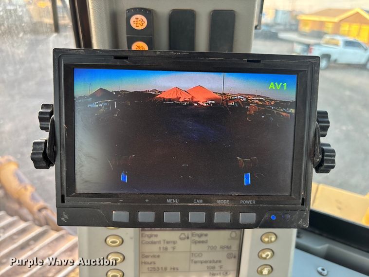 image for item EL6076 2012 Caterpillar D8T dozer