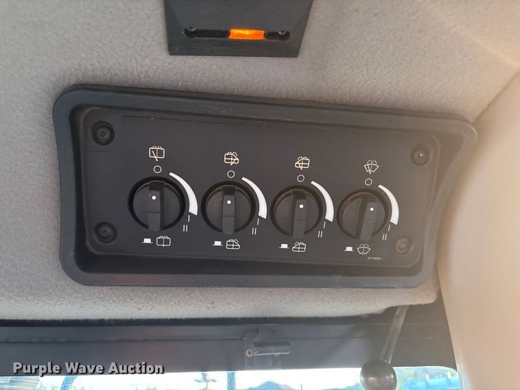 image for item EL6076 2012 Caterpillar D8T dozer