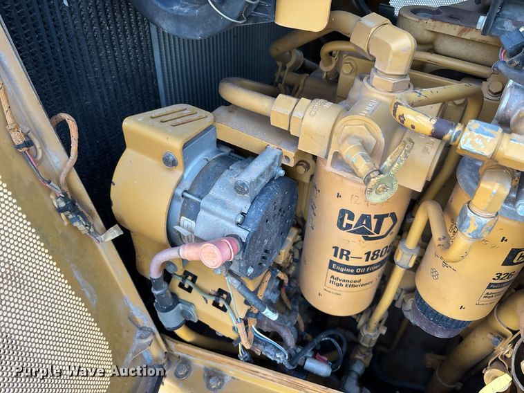image for item EL6076 2012 Caterpillar D8T dozer