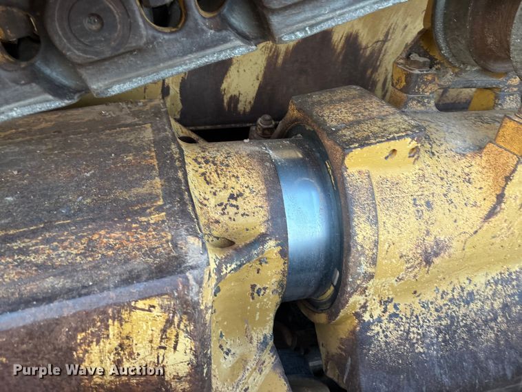 image for item EL6076 2012 Caterpillar D8T dozer