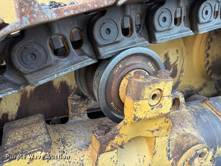 image for item EL6076 2012 Caterpillar D8T dozer