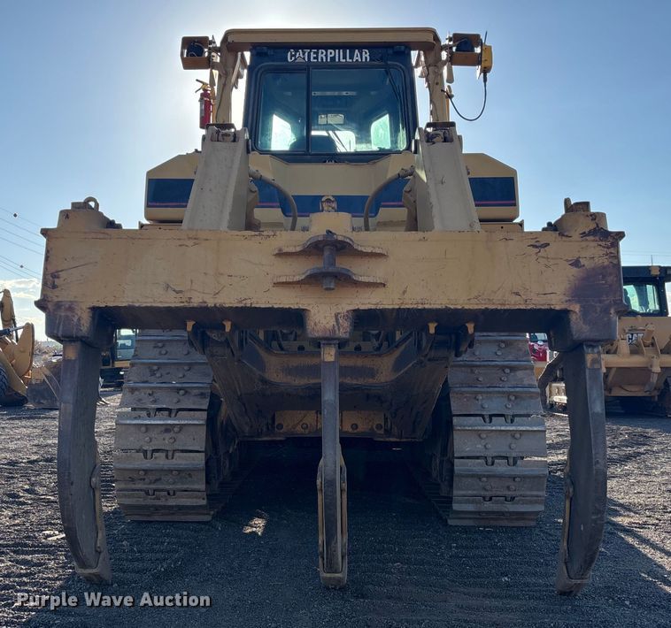 image for item EL6077 2000 Caterpillar D8R dozer
