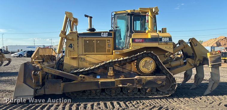 image for item EL6077 2000 Caterpillar D8R dozer