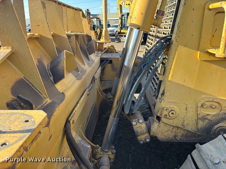 image for item EL6077 2000 Caterpillar D8R dozer