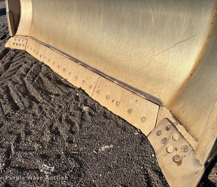 image for item EL6077 2000 Caterpillar D8R dozer