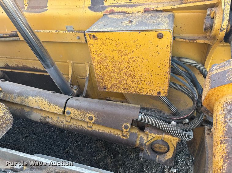 image for item EL6077 2000 Caterpillar D8R dozer