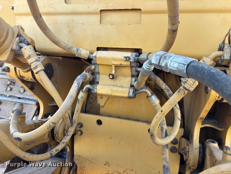 image for item EL6077 2000 Caterpillar D8R dozer