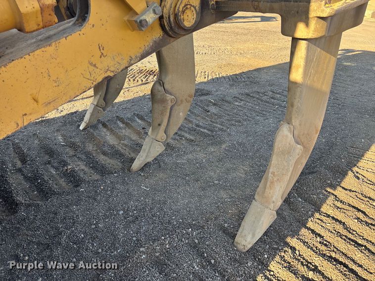 image for item EL6077 2000 Caterpillar D8R dozer