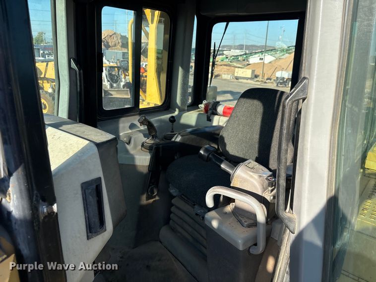 image for item EL6077 2000 Caterpillar D8R dozer