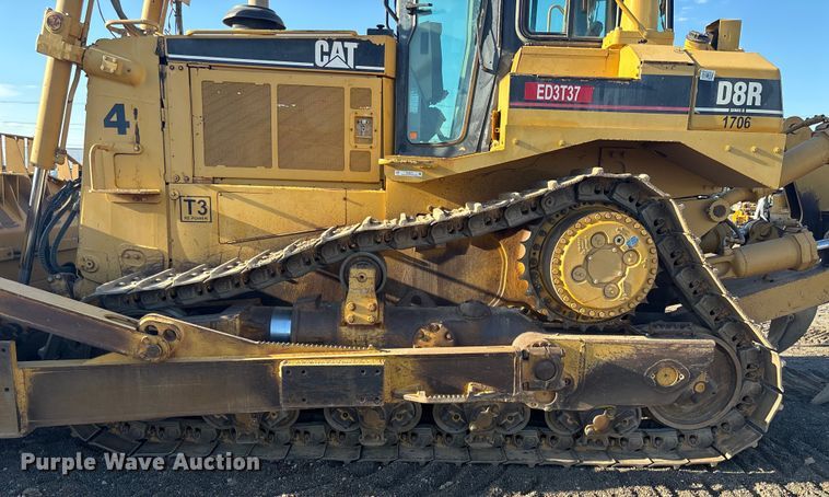 image for item EL6077 2000 Caterpillar D8R dozer