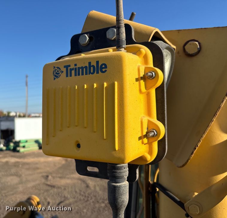 image for item EL6077 2000 Caterpillar D8R dozer