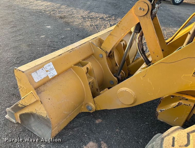 image for item EL6079 2018 Caterpillar 415F2 IL landscape tractor