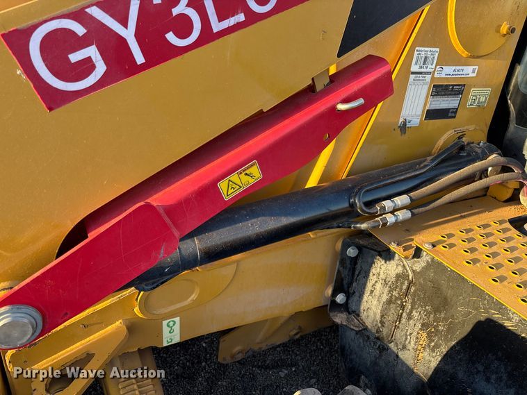 image for item EL6079 2018 Caterpillar 415F2 IL landscape tractor