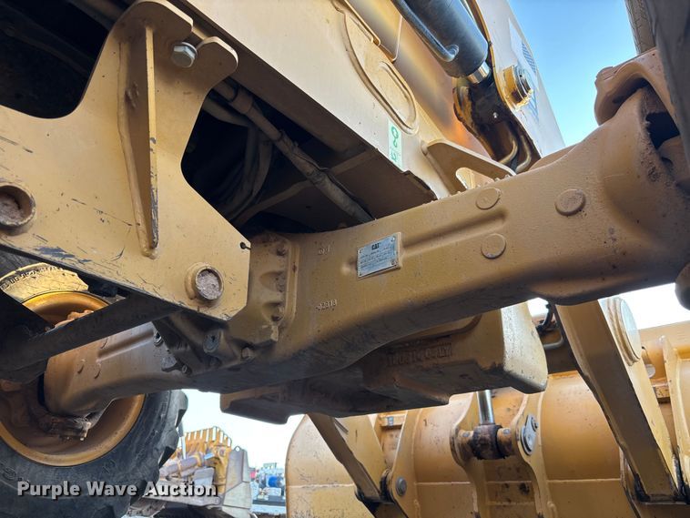 image for item EL6079 2018 Caterpillar 415F2 IL landscape tractor