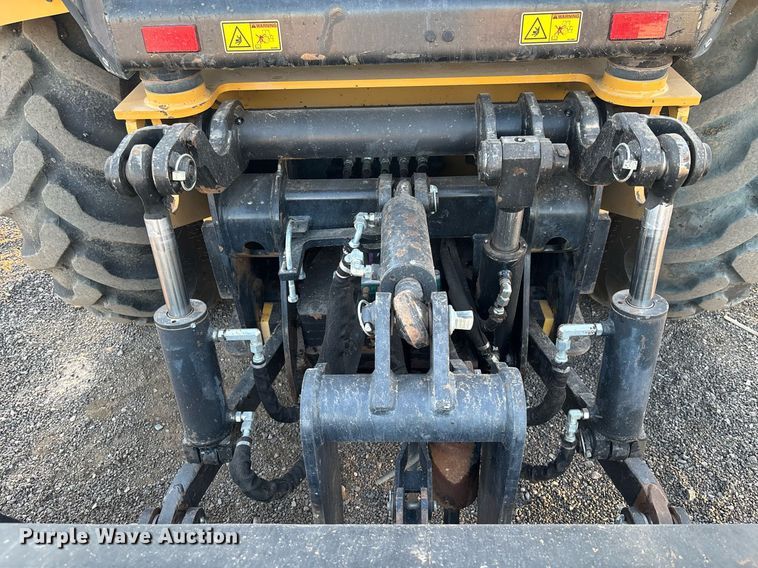 image for item EL6079 2018 Caterpillar 415F2 IL landscape tractor