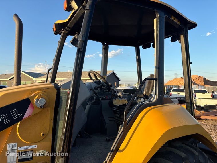 image for item EL6079 2018 Caterpillar 415F2 IL landscape tractor