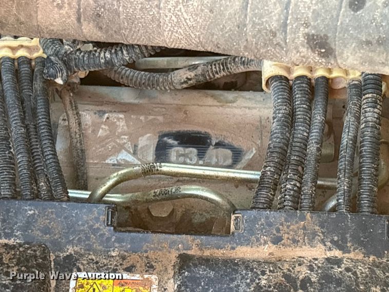 image for item EL6079 2018 Caterpillar 415F2 IL landscape tractor