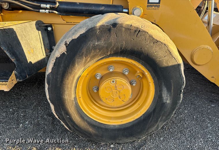 image for item EL6079 2018 Caterpillar 415F2 IL landscape tractor