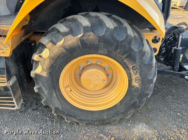 image for item EL6079 2018 Caterpillar 415F2 IL landscape tractor