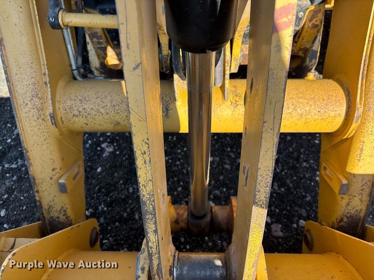 image for item EL6080 2014 Caterpillar 420F backhoe