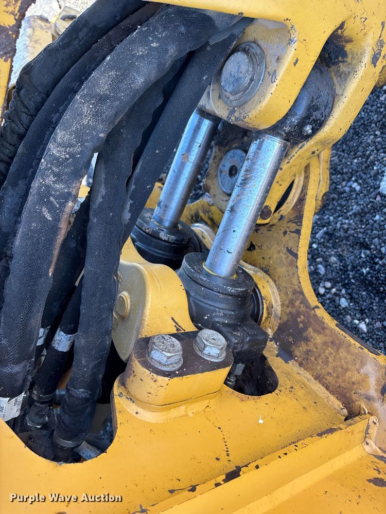 image for item EL6080 2014 Caterpillar 420F backhoe