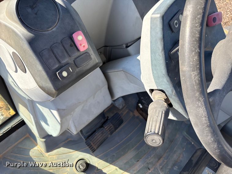 image for item EL6080 2014 Caterpillar 420F backhoe