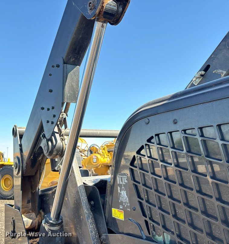 image for item EL6081 2018 Caterpillar 299D2XHP tracked skid steer loader