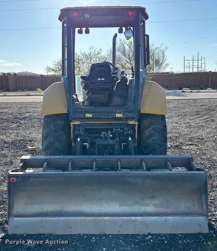 image for item EL6082 2018 Caterpillar 415F2 IL landscape tractor