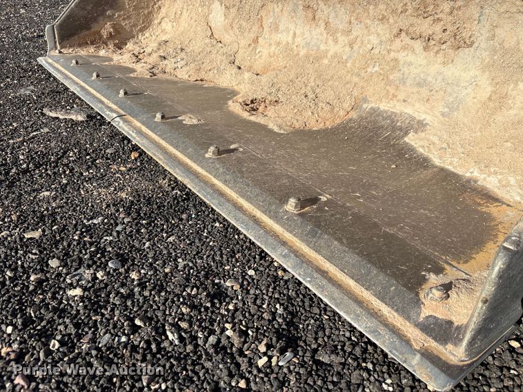 image for item EL6082 2018 Caterpillar 415F2 IL landscape tractor