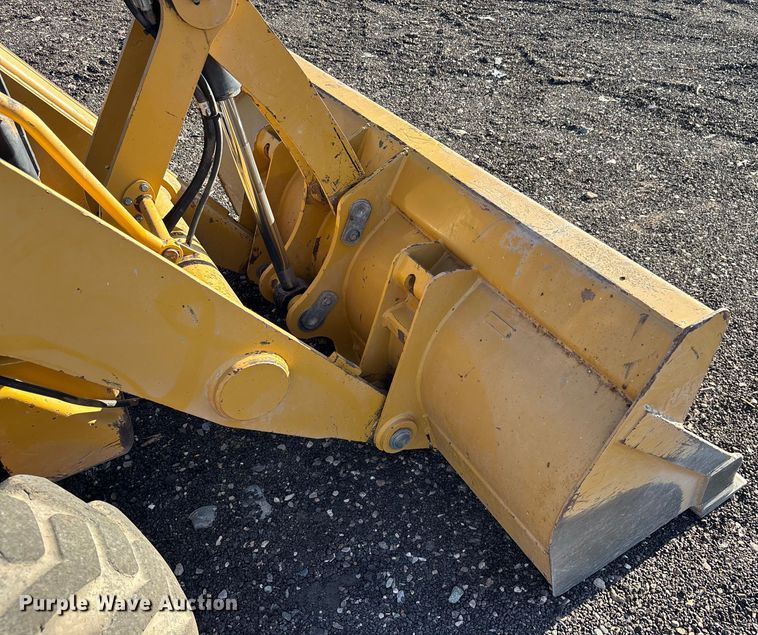 image for item EL6082 2018 Caterpillar 415F2 IL landscape tractor