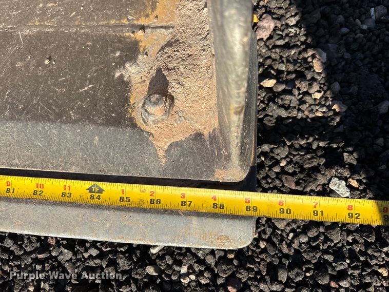 image for item EL6082 2018 Caterpillar 415F2 IL landscape tractor