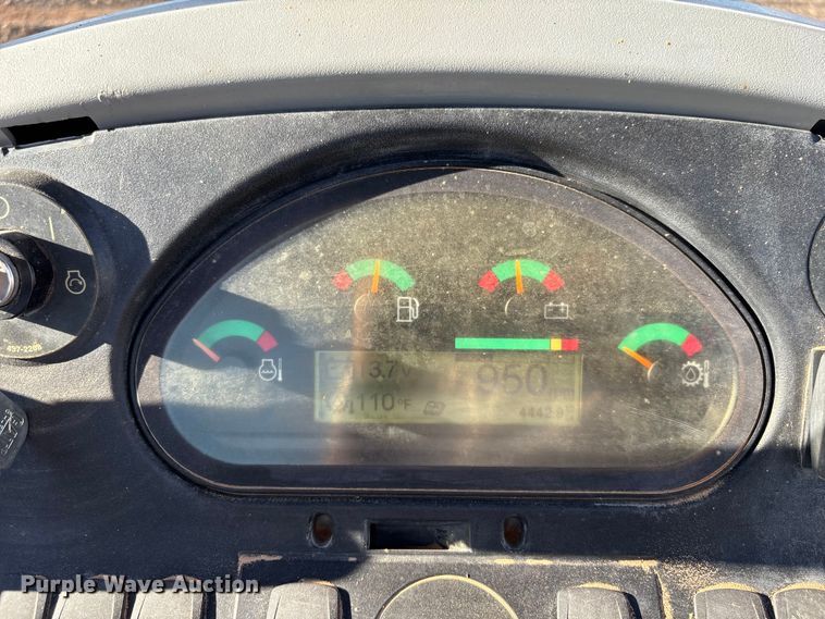 image for item EL6082 2018 Caterpillar 415F2 IL landscape tractor