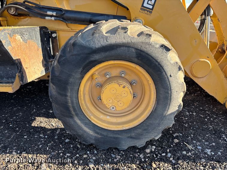 image for item EL6082 2018 Caterpillar 415F2 IL landscape tractor