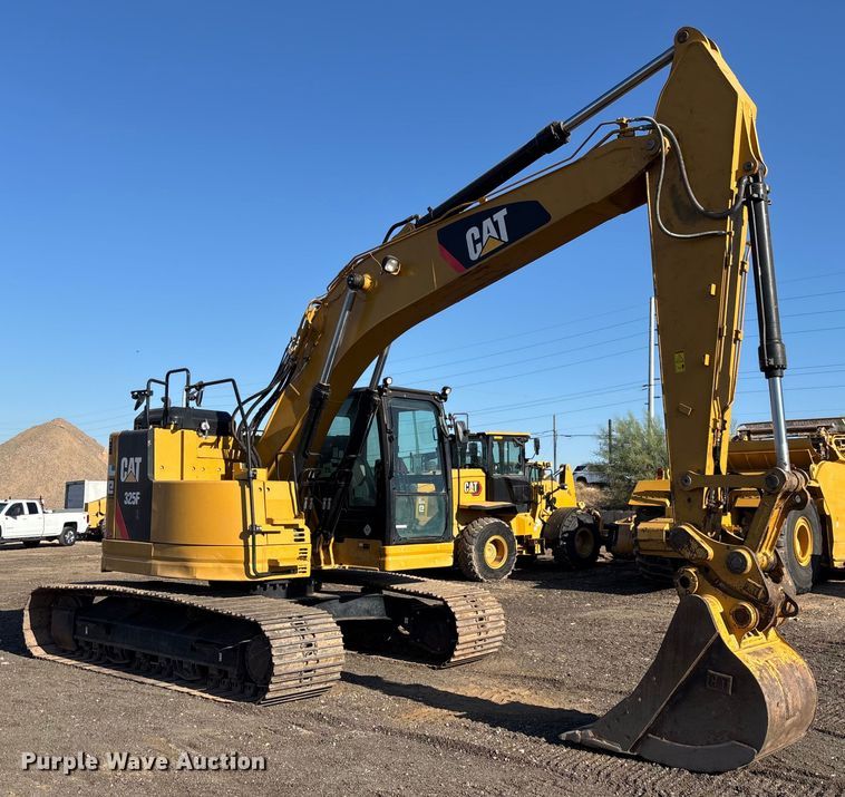 EXCAVADORA 2018 CATERPILLAR 325FLCR