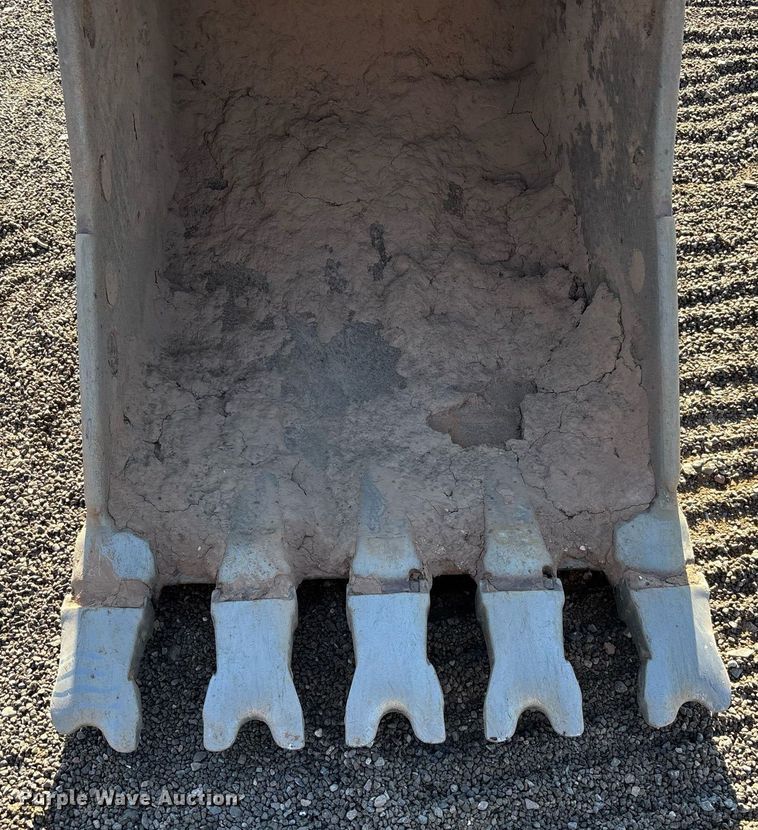 image for item EL6085 2018 Caterpillar 325FLCR excavator