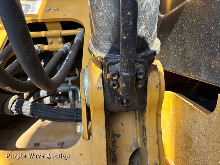 image for item EL6085 2018 Caterpillar 325FLCR excavator