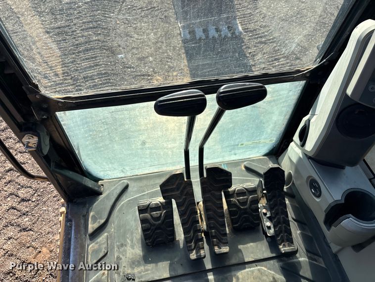 image for item EL6085 2018 Caterpillar 325FLCR excavator