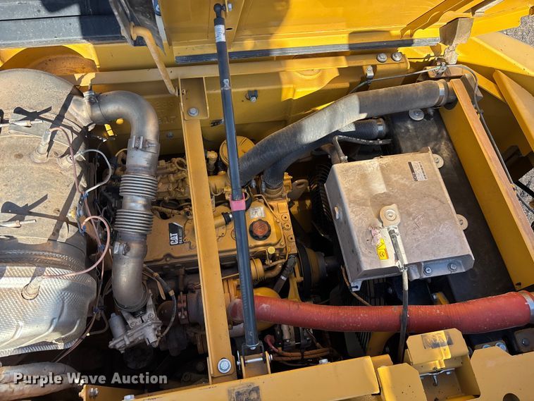 image for item EL6085 2018 Caterpillar 325FLCR excavator