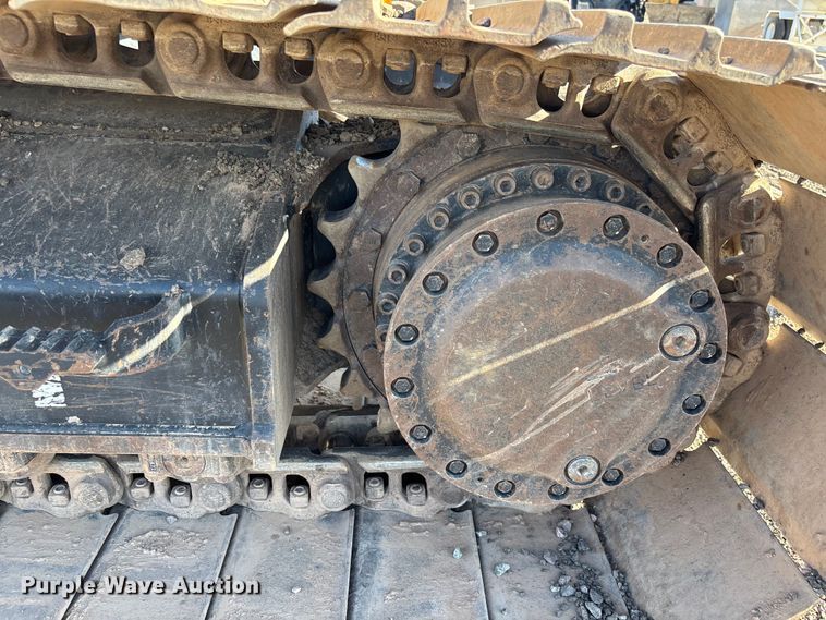 image for item EL6085 2018 Caterpillar 325FLCR excavator