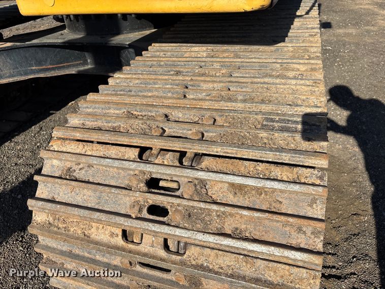 image for item EL6085 2018 Caterpillar 325FLCR excavator