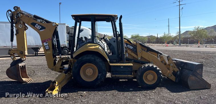 RETROEXCAVADORA 2019 CATERPILLAR 420F2IT
